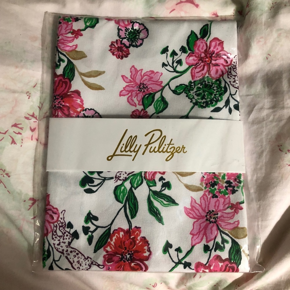 Lilly Pulitzer tea towel Coconut Safari Sanctuary floral and cheetah cat print